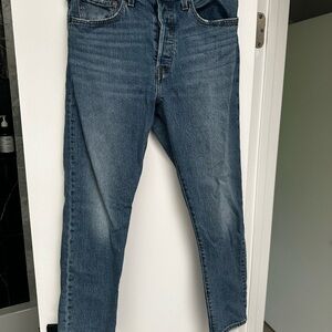 Levi's High Rise Blue Jeans Versatile Everyday Style